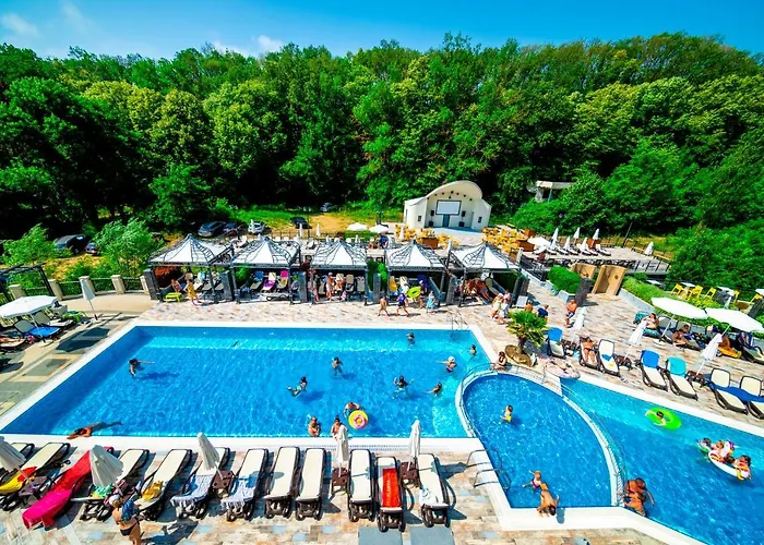 Marina White Sands 3*